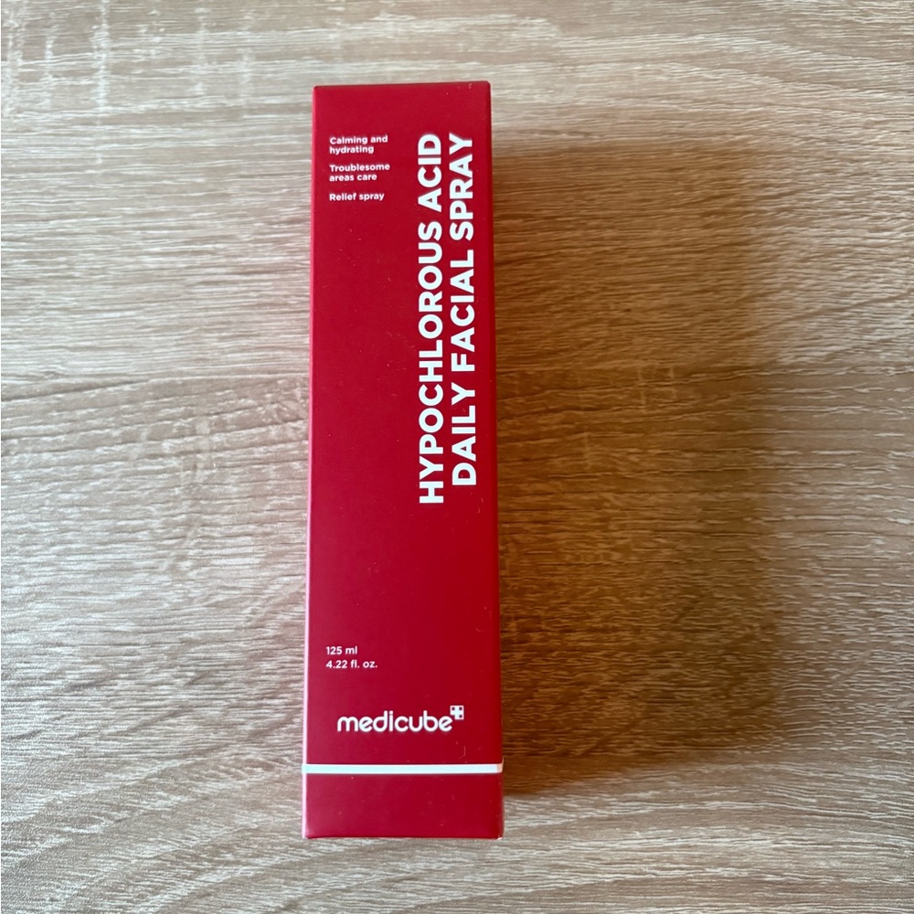 Medicube Hypochlorous Acid Daily Facial Spray — Red Soothing Mist